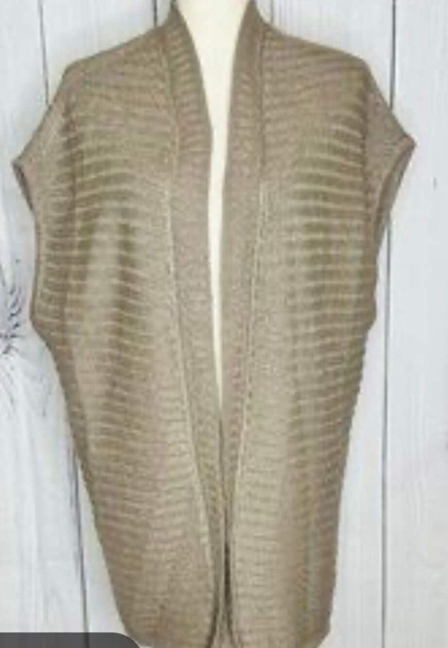 Chico's Open Front Sleeveless Cardigan Size 0 Beige Knit Sweater